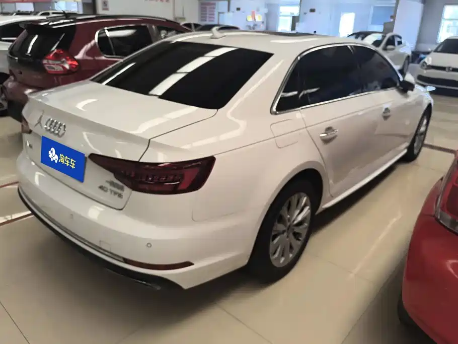 Audi A4L 2020