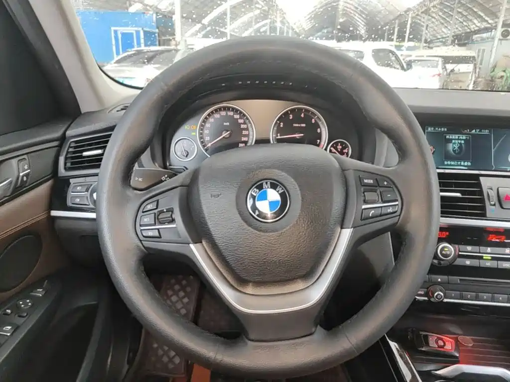 BMW X3 2016 — фото 11
