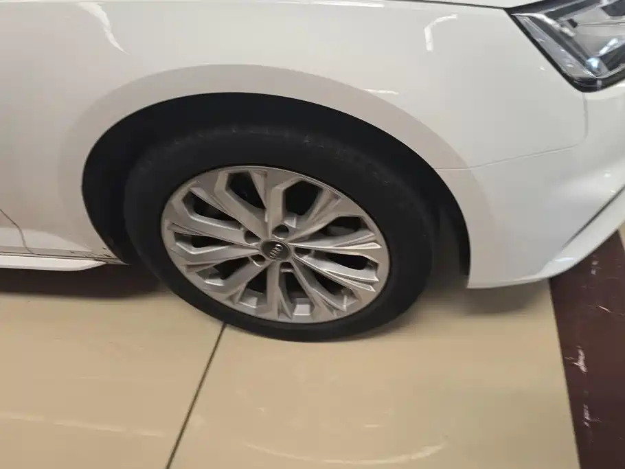 Audi A4L 2020