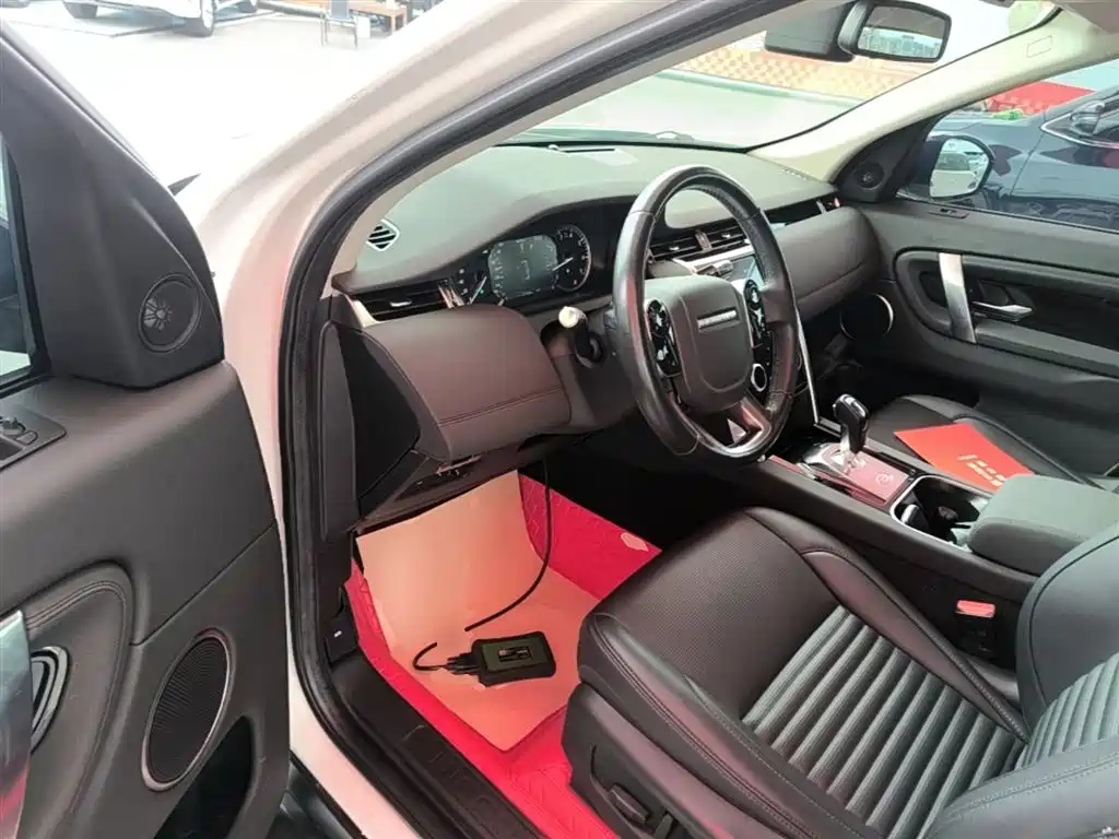Land Rover Discovery Sport 2020 — фото 16