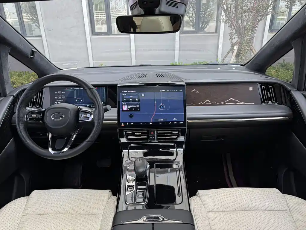 GAC Motor Trumpchi M8 2023 — фото 5