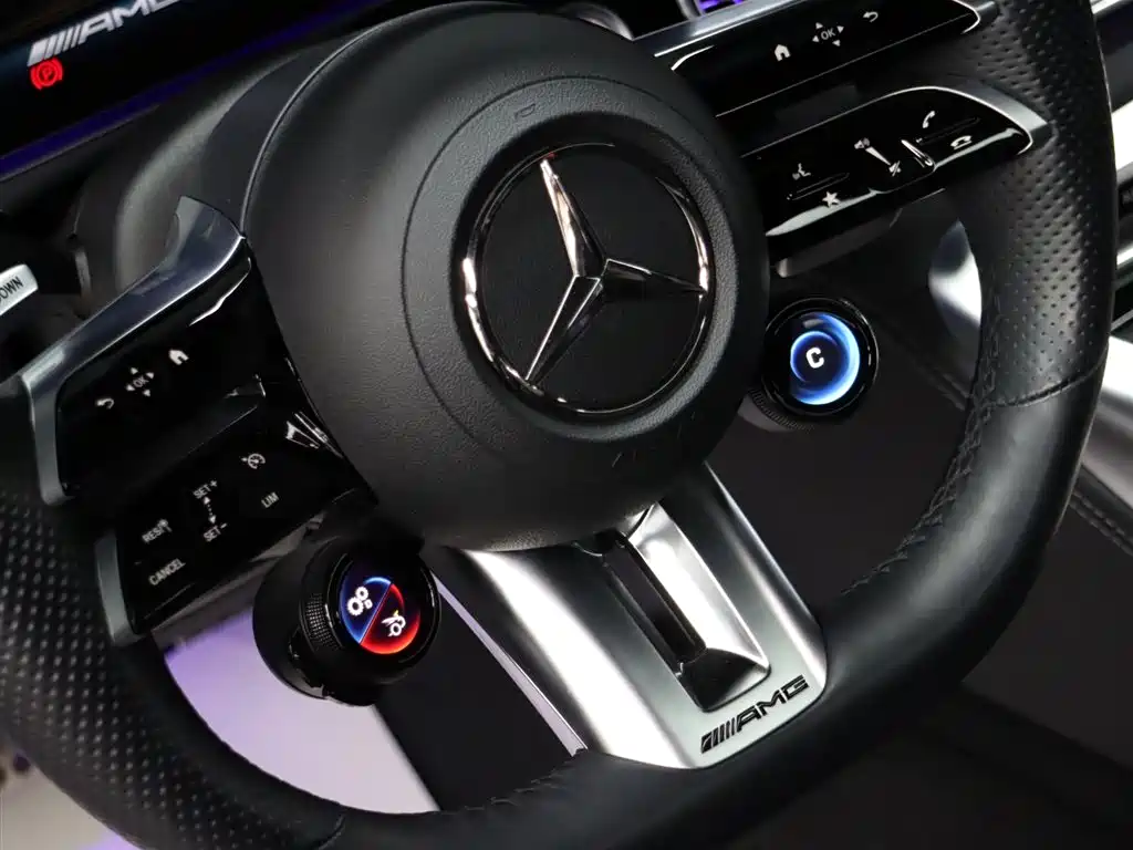 Mercedes-Benz AMG GT 2022 — фото 10