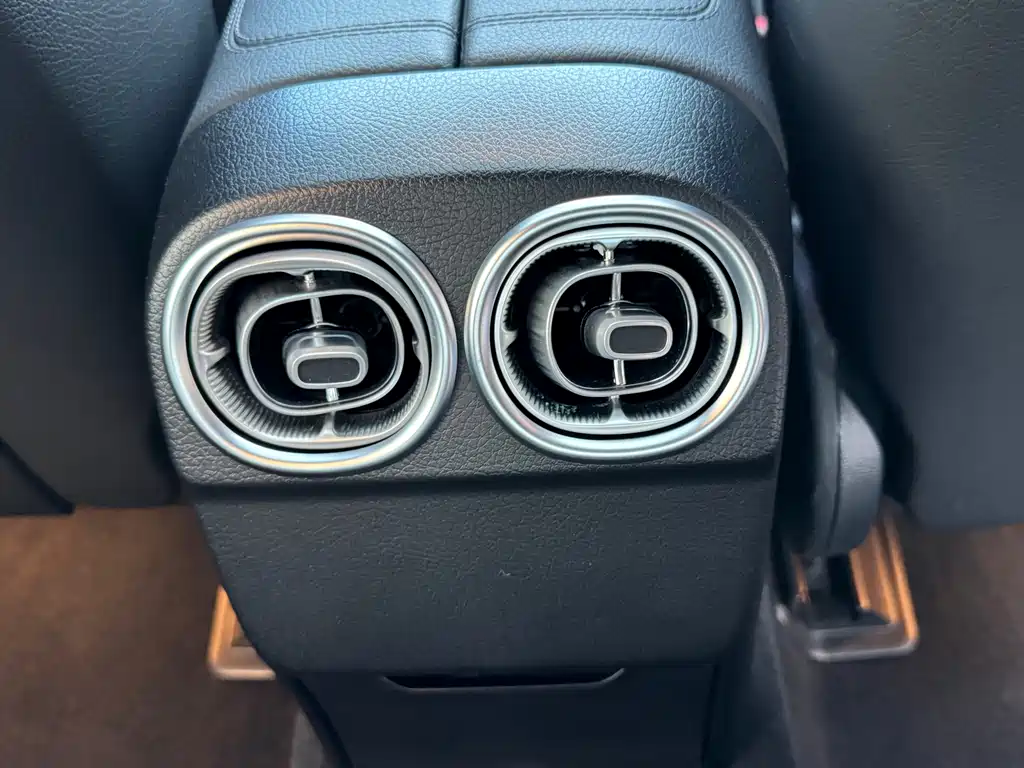 Mercedes-Benz C-Class 2022 — фото 13