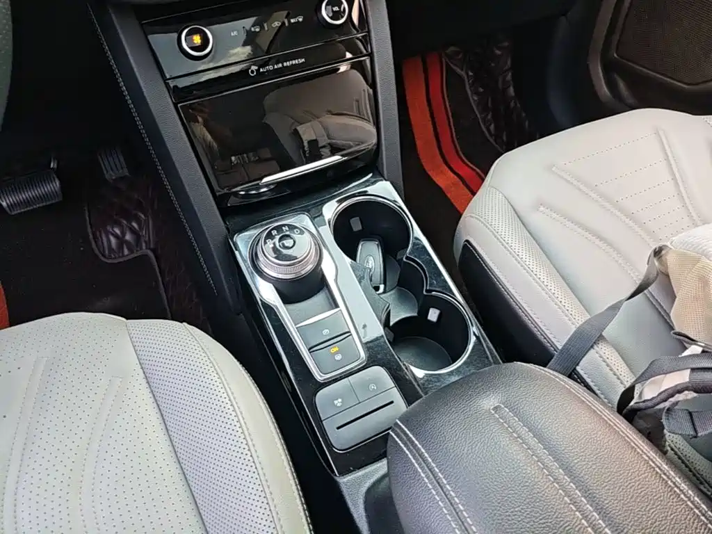 Ford Escape 2023 — фото 14