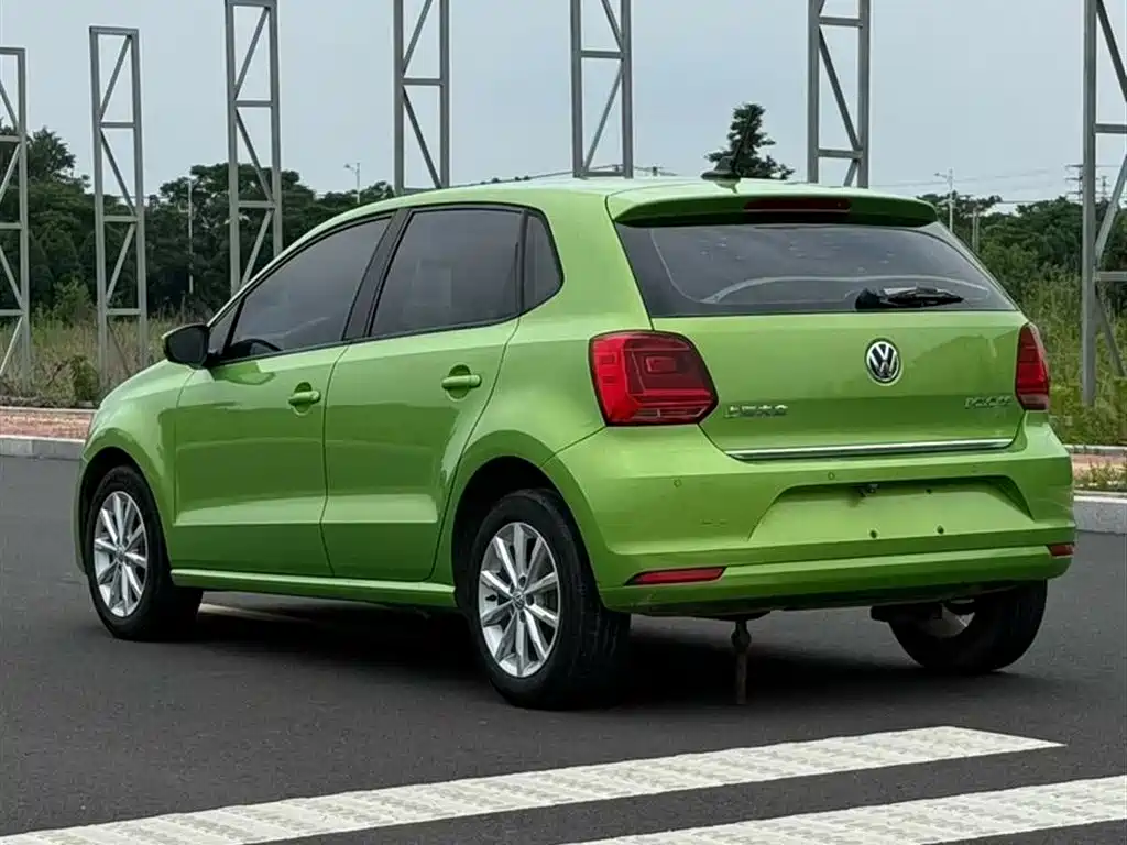 Volkswagen Polo 2015 — фото 4