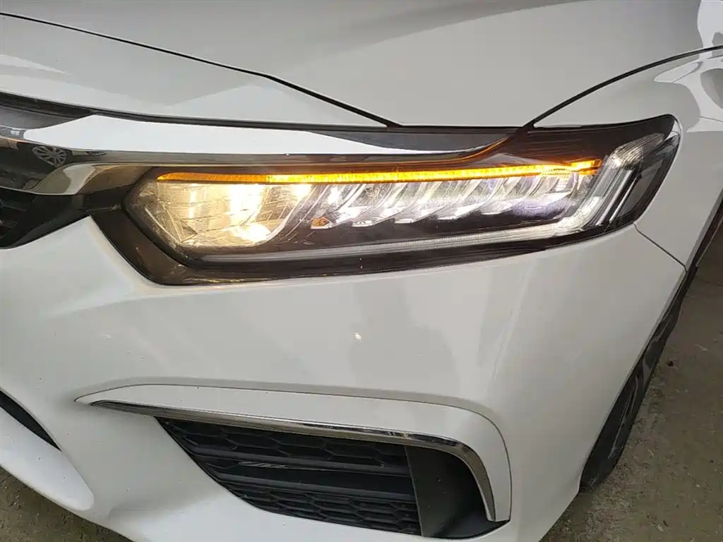 Honda Inspire 2021 — фото 24