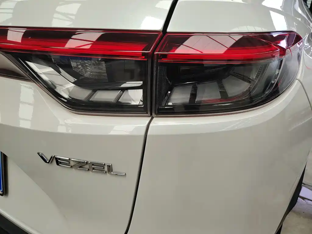 Honda Vezel 2023 — фото 12