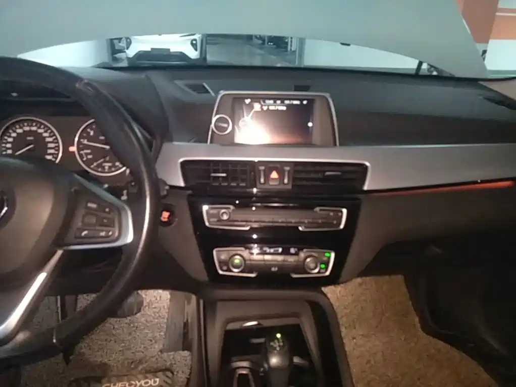 BMW X1 2017 — фото 13