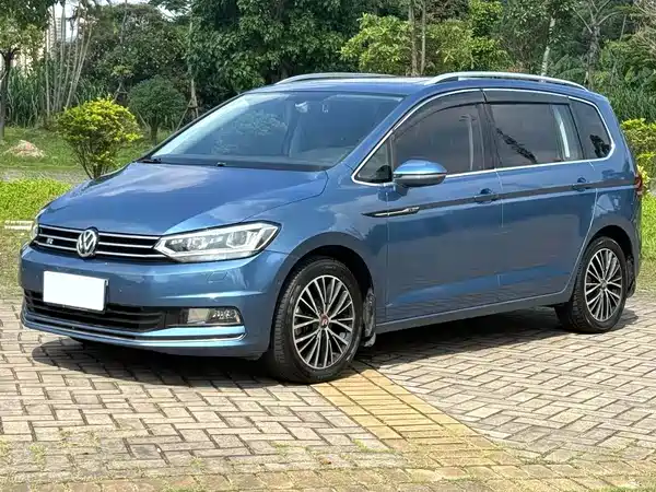 Volkswagen Touran 2016