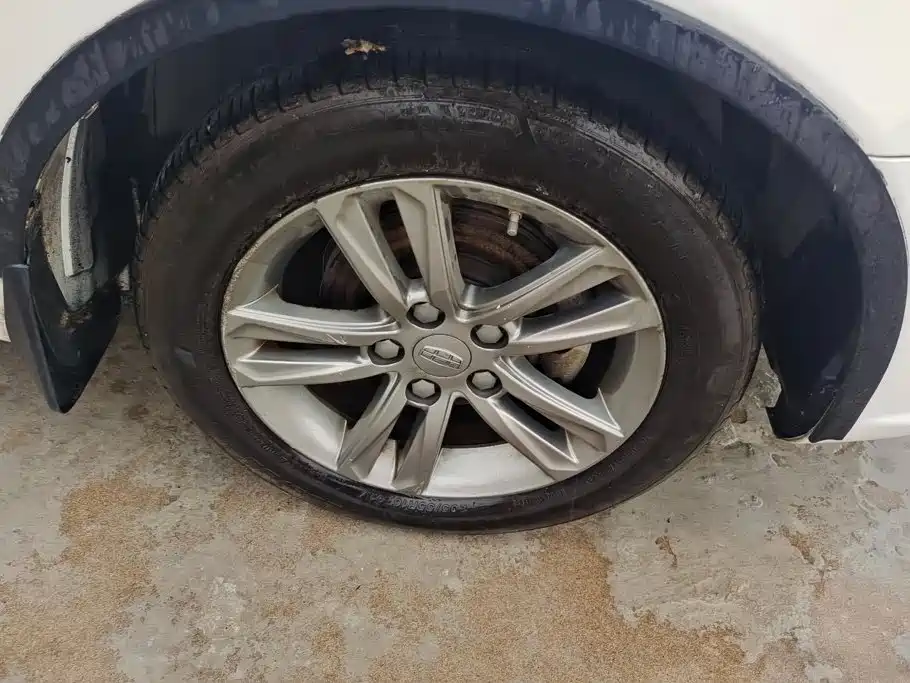 Geely Emgrand 2018