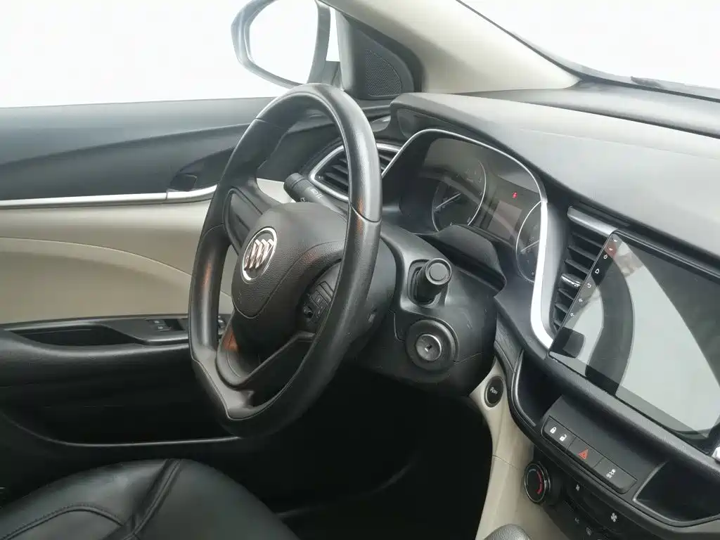 Buick Excelle 2017 — фото 22