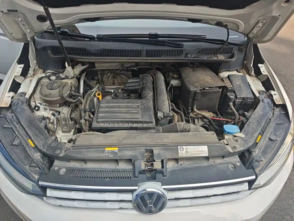 Volkswagen Touran 2018 — фото 16