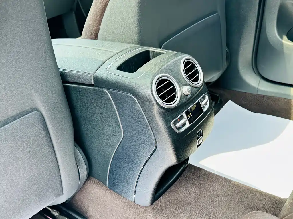 Mercedes-Benz GLC 2022 — фото 15