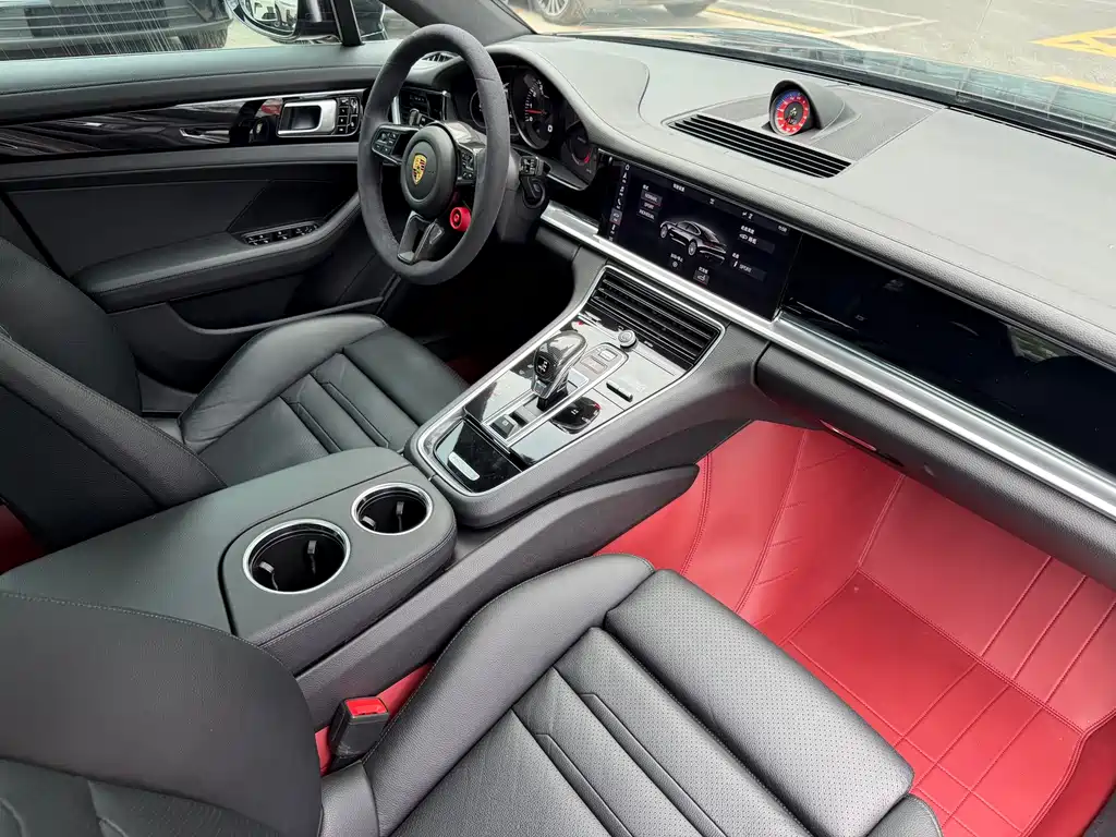 Porsche Panamera 2018 — фото 16
