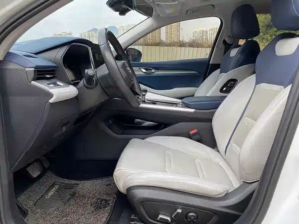 Geely Xingrui 2021