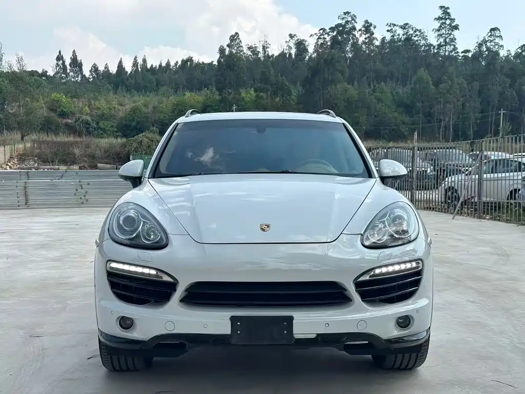 Porsche Cayenne 2013 — фото 1