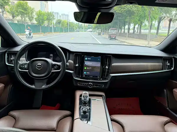 Volvo S90 2022