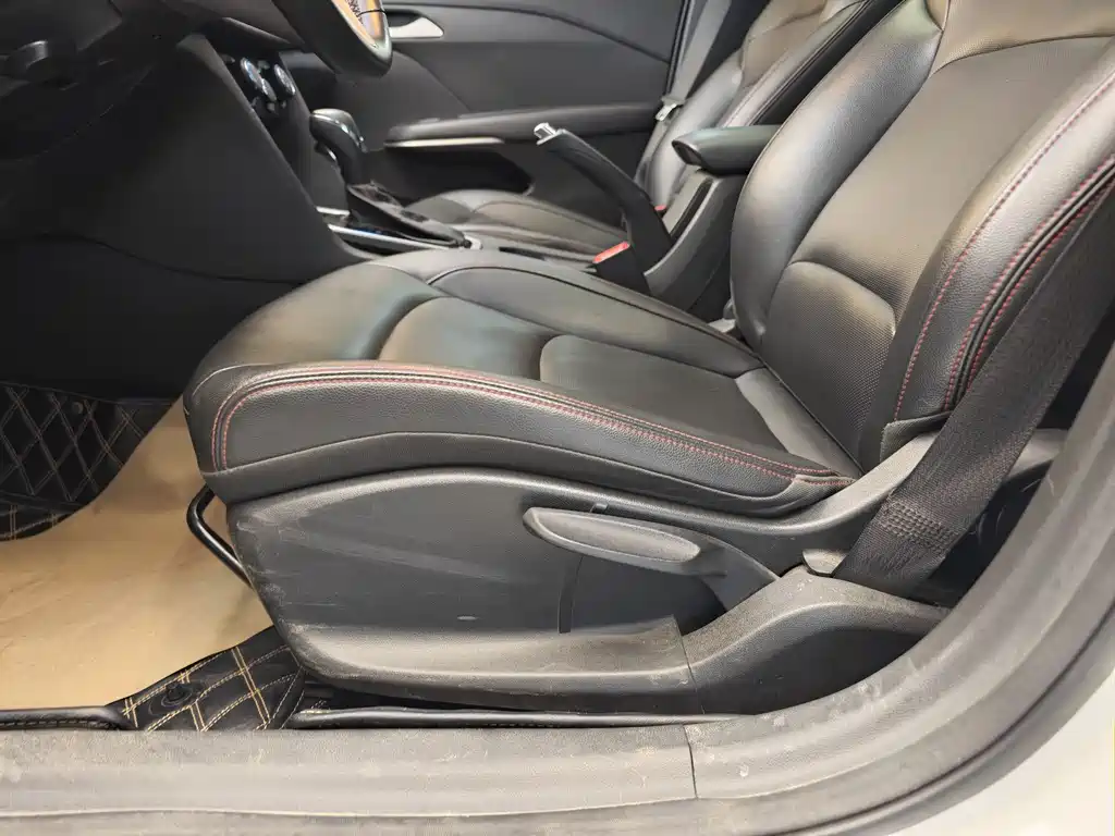 Chevrolet Monza 2020 — фото 11