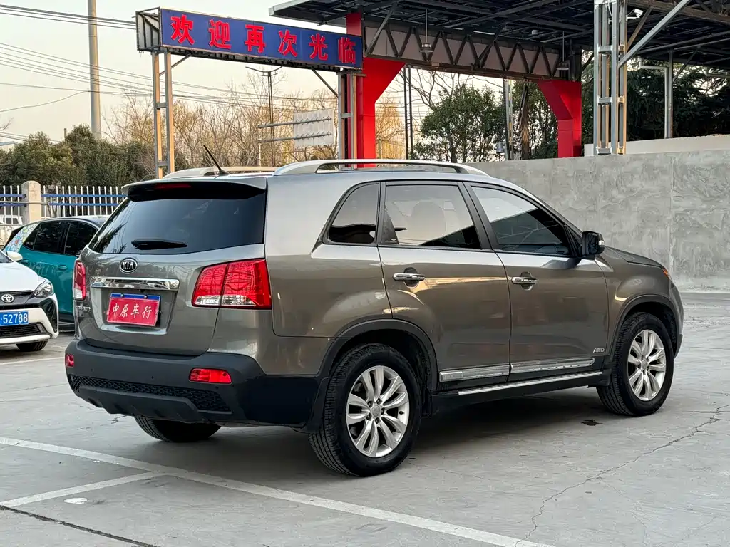 Kia Sorento 2012 — фото 18