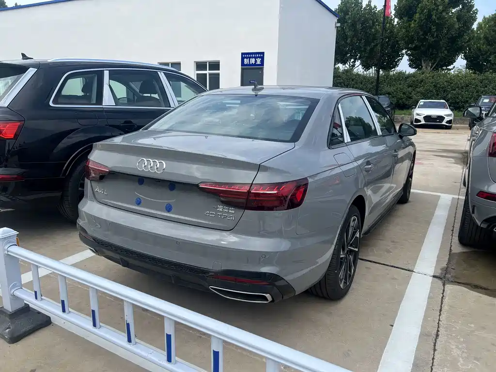 Audi A4L 2025