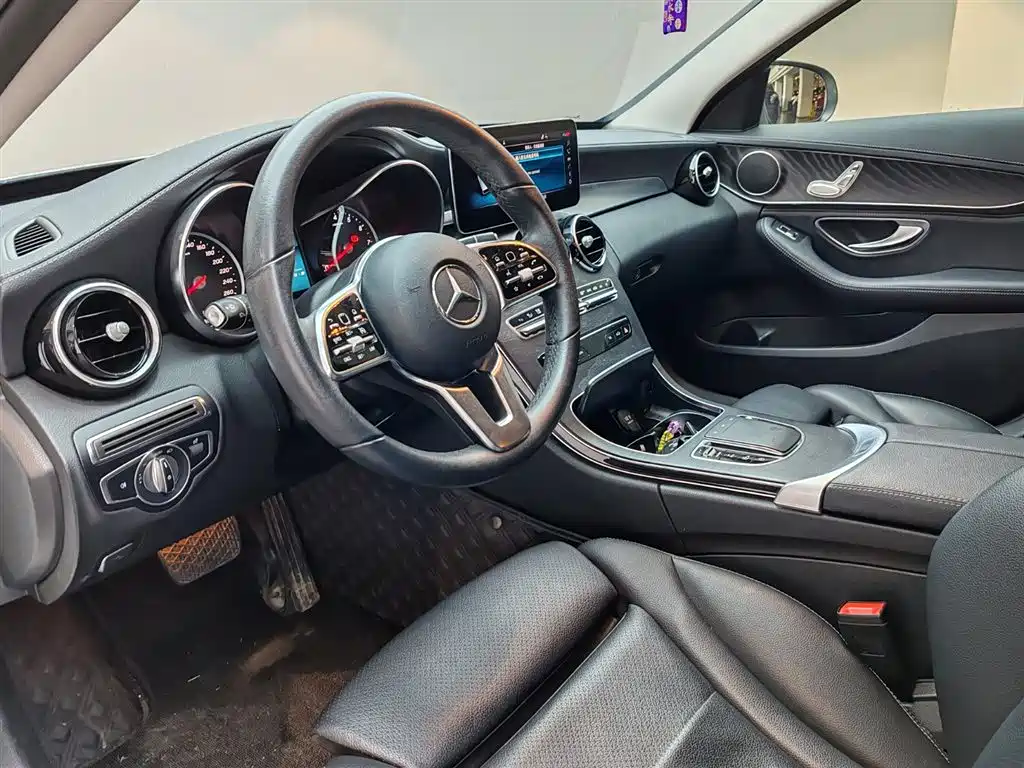 Mercedes-Benz C-Class 2019 — фото 9