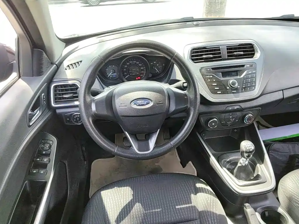 Ford Forrest 2020 — фото 11
