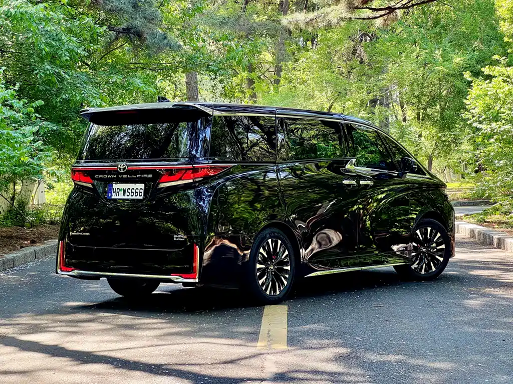 Toyota Vellfire 2025 — фото 12