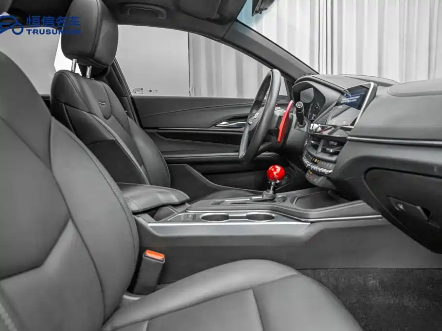 Cadillac CT4 2021 — фото 15
