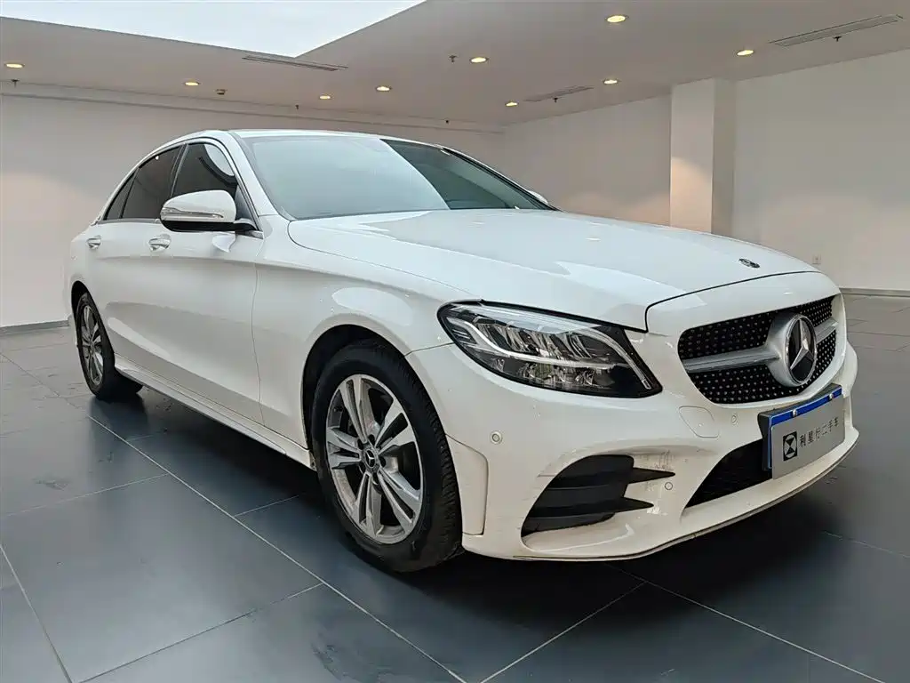 Mercedes-Benz C-Class 2019 — фото 2