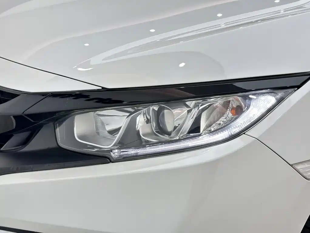 Honda Civic 2021 — фото 17