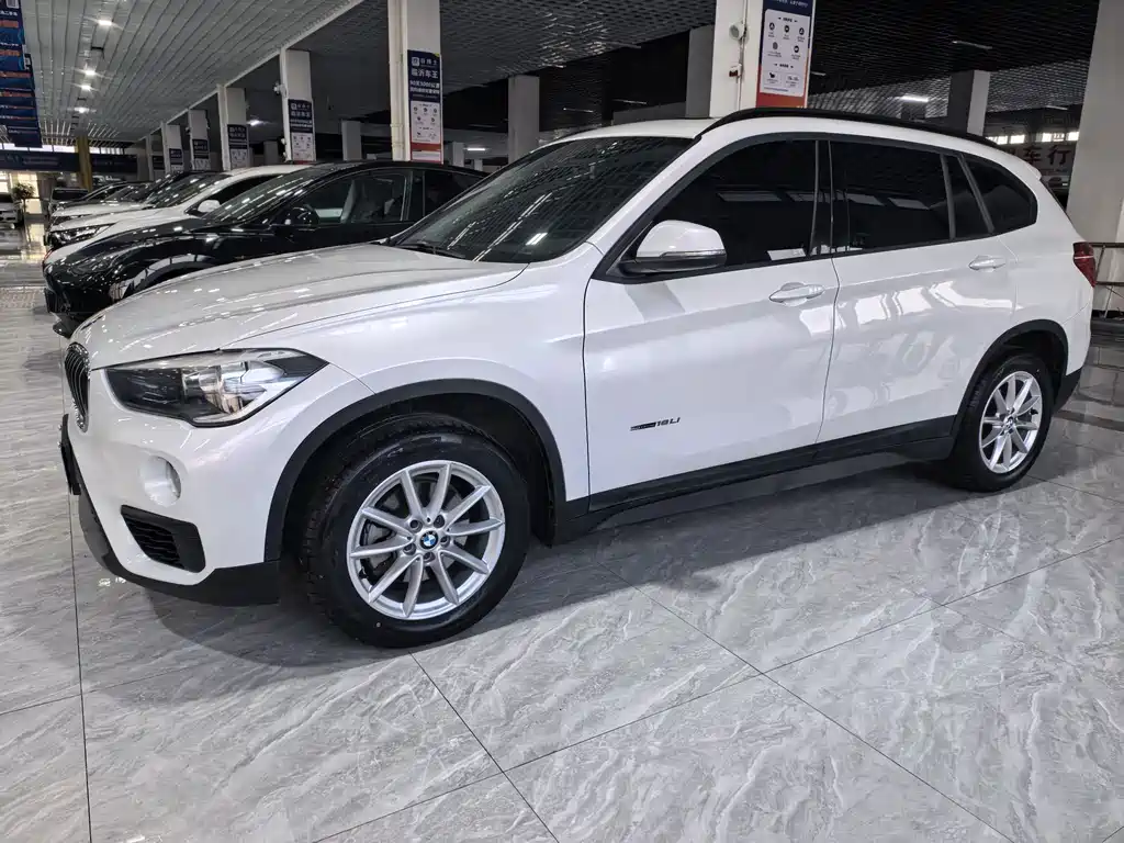 BMW X1 2016 — фото 1