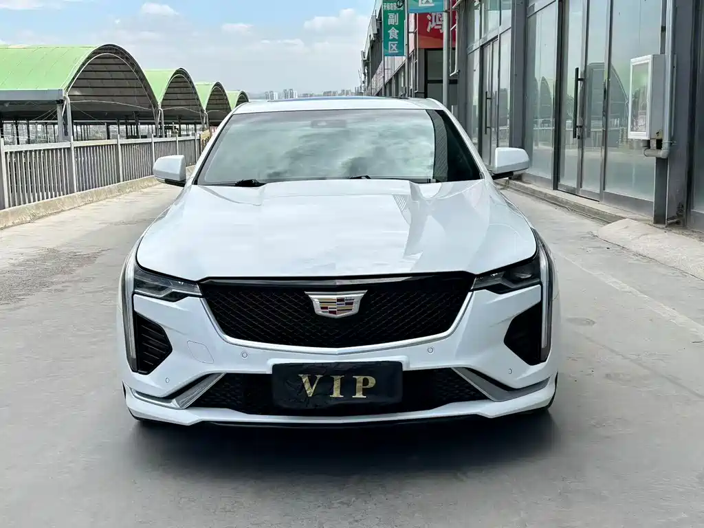 Cadillac CT4 2020 — фото 2