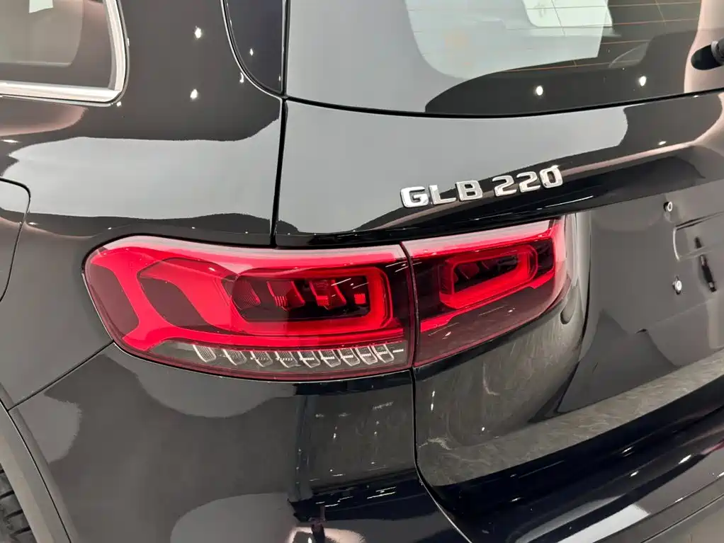 Mercedes-Benz GLB 2022 — фото 21