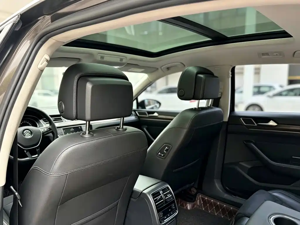 Volkswagen Magotan 2016