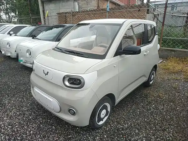 Wuling Hongguang MINIEV 2025