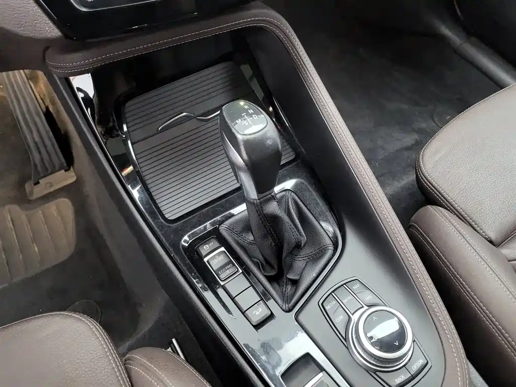 BMW X1 2017 — фото 13