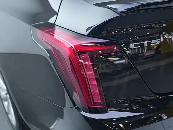 Cadillac CT5 2023 — фото 12