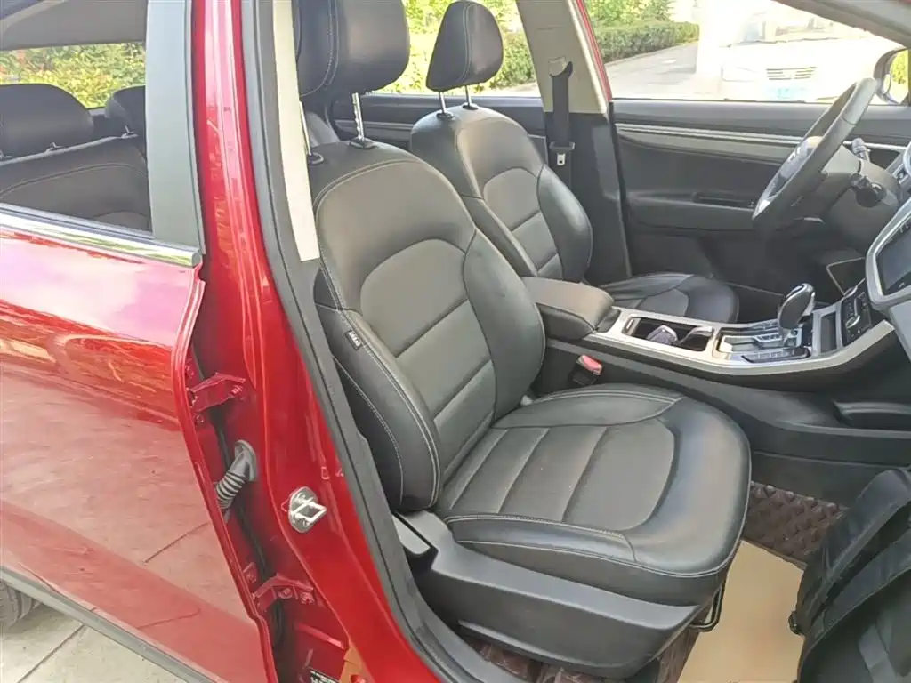 Geely Emgrand GS 2020 — фото 25