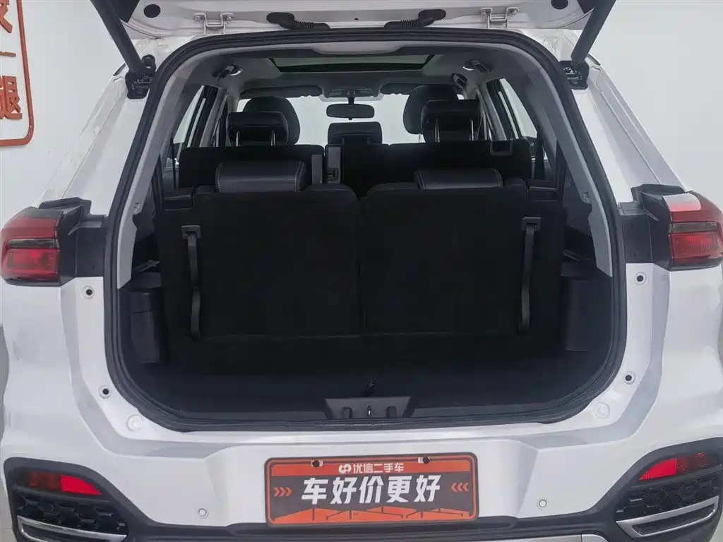 Chery Tiggo 8 2018 — фото 16