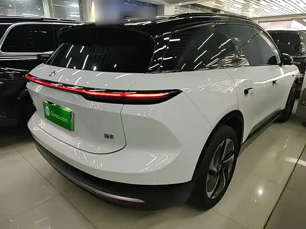 NIO ES6 2025