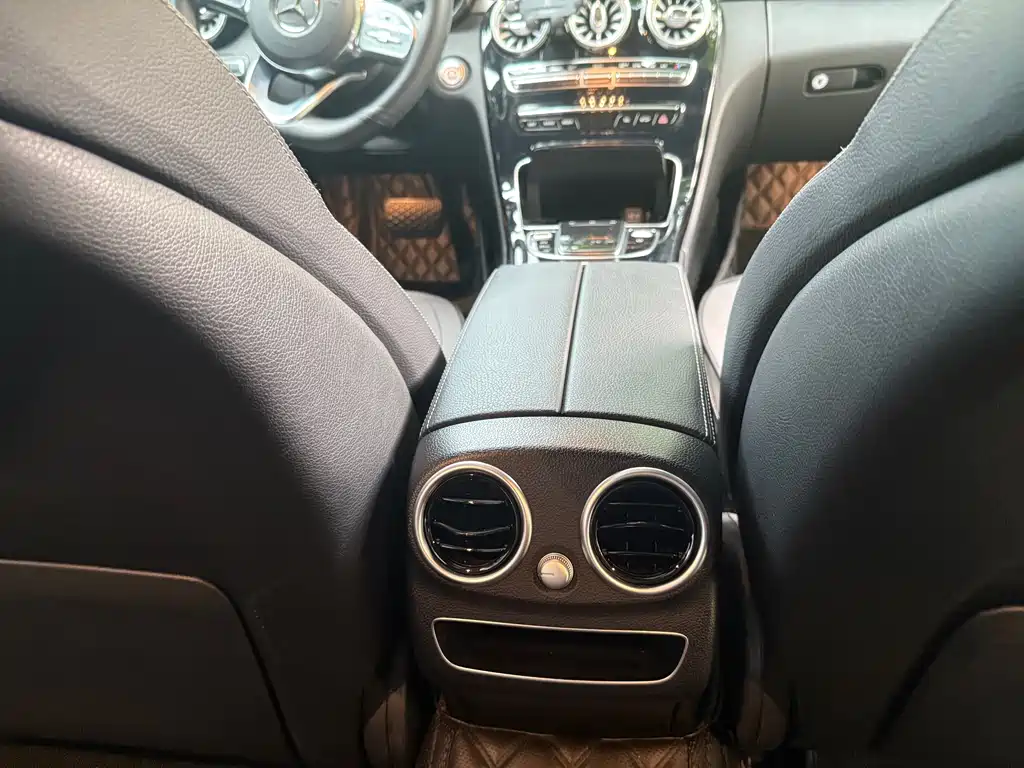 Mercedes-Benz C-Class 2018 — фото 12