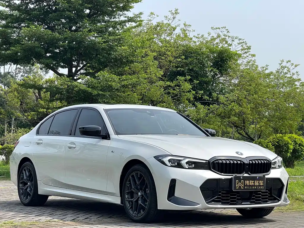 BMW 3 Series 2025