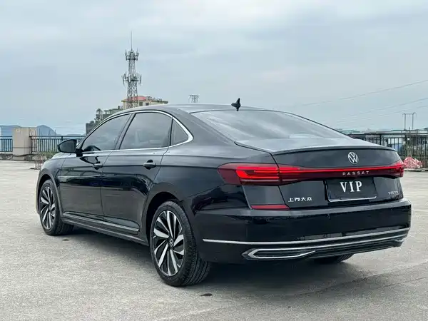 Volkswagen Passat 2022