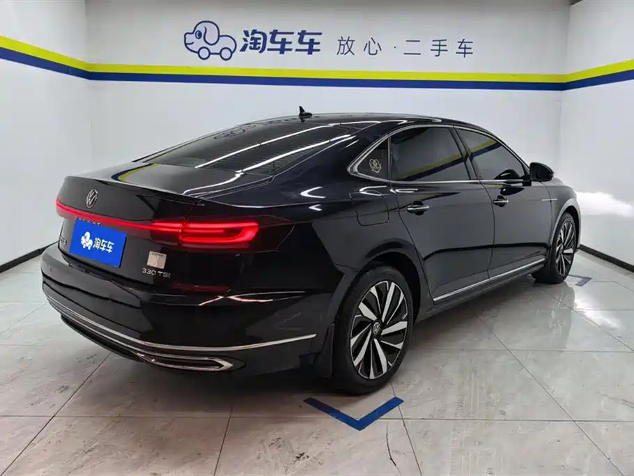 Volkswagen Passat 2022