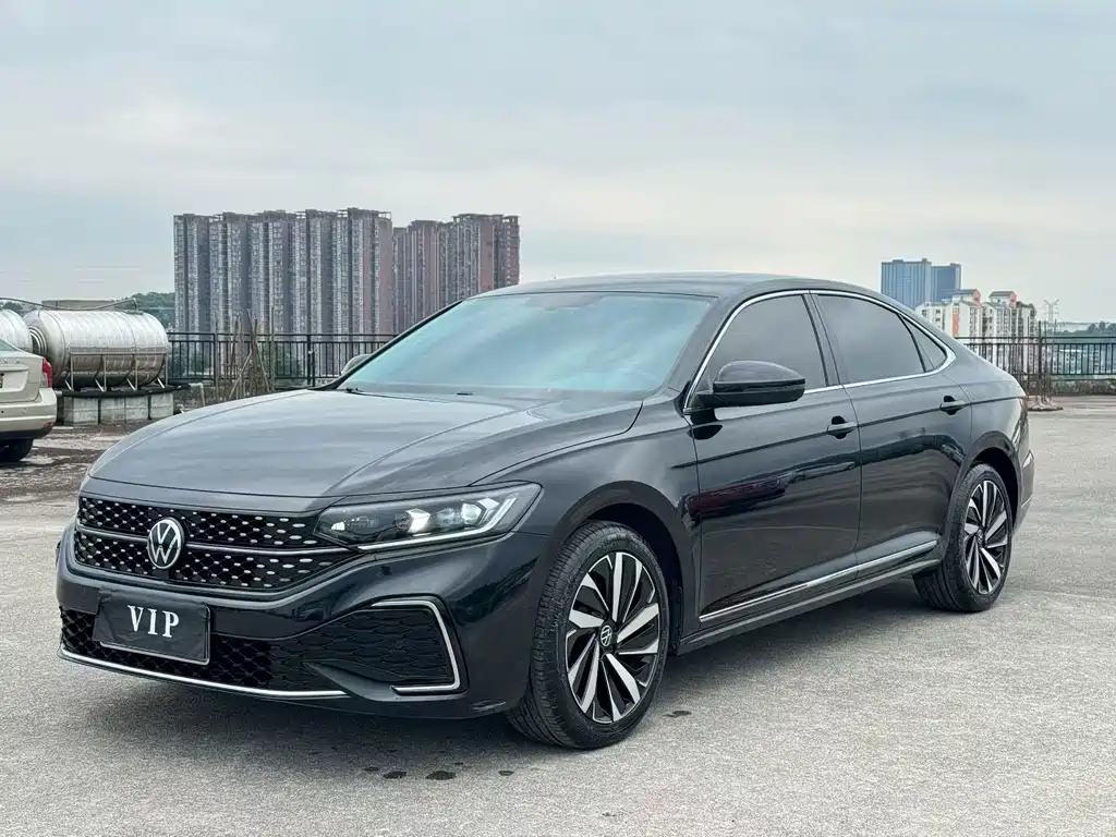 Volkswagen Passat 2022