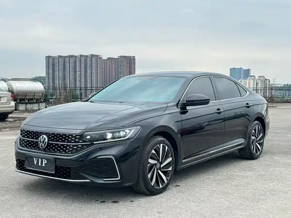 Volkswagen Passat 2022