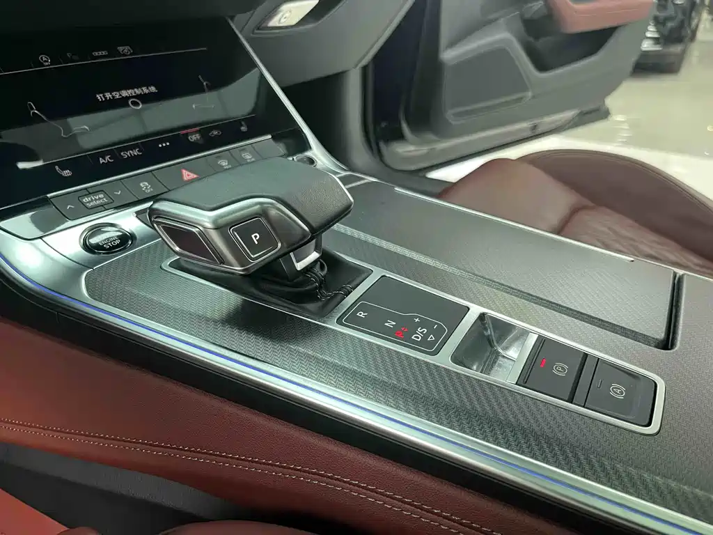 Audi A7L 2024 — фото 19