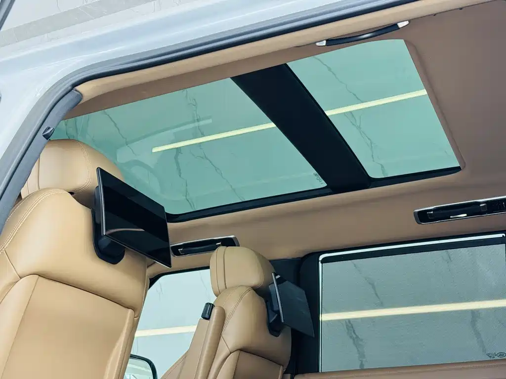Land Rover Range Rover 2022 — фото 15