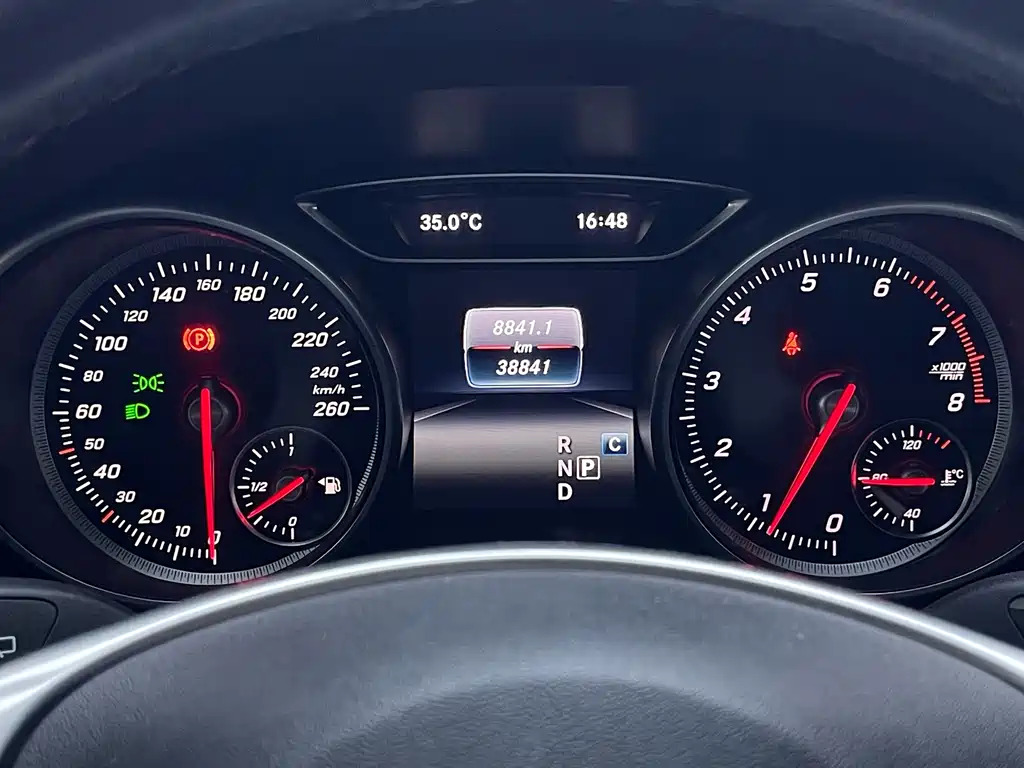 Mercedes-Benz GLA 2020 — фото 16
