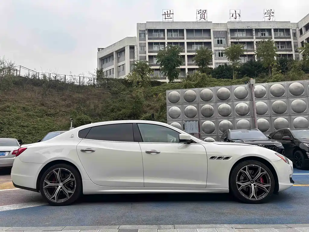 Maserati Quattroporte 2016 — фото 4